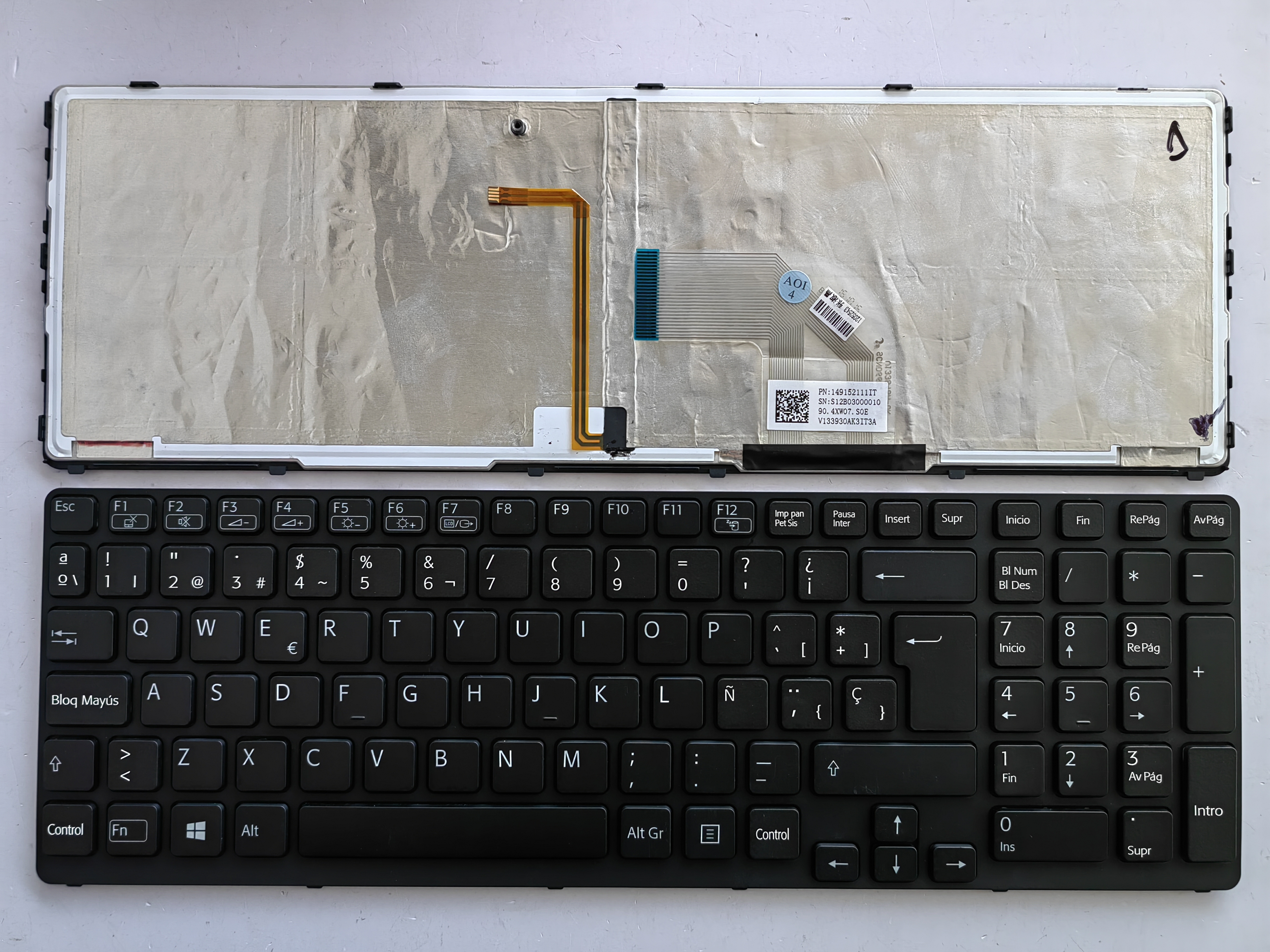 Picture of Laptop Spanish keyboard forNew Replacement Laptop Keyboard For SONY SVE17 BLACK FRAME BLACK Backlit Sp Layout